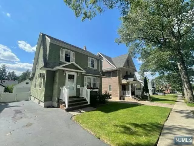 13 Hobart Avenue, Rutherford, NJ 07070