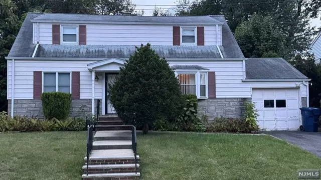 433 Maple Hill Drive, Hackensack, NJ 07601