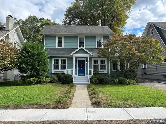 53 Garden Place, Westwood, NJ 07675