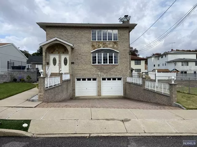 201 Philip Avenue, Elmwood Park, NJ 07407