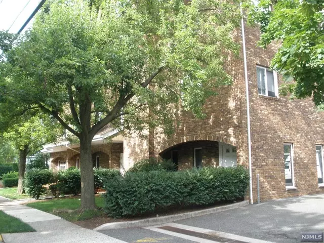 26 Franklin Street #11, Tenafly, NJ 07670