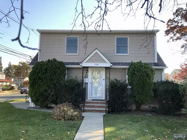 128 17th Avenue, Elmwood Park, NJ 07407