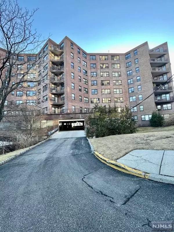 Fort Lee, NJ 07024,1450 Palisade Avenue #GTA