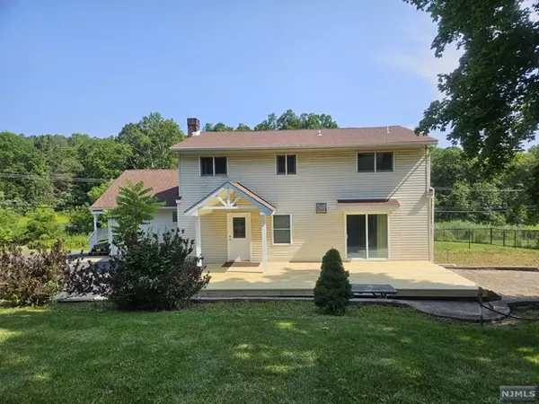 26 Russling Road,  Independence,  NJ 07840