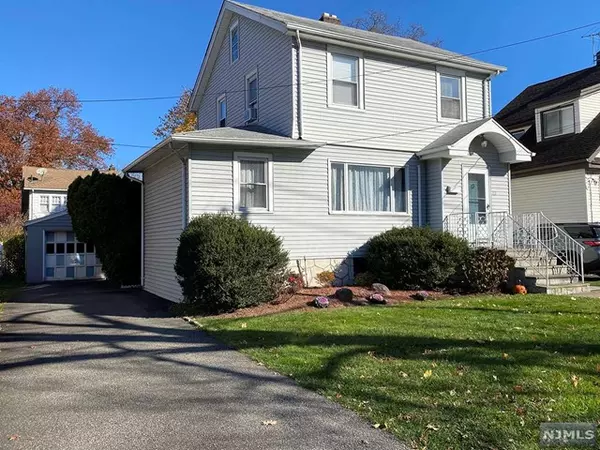 Leonia, NJ 07605,313 Elm Place