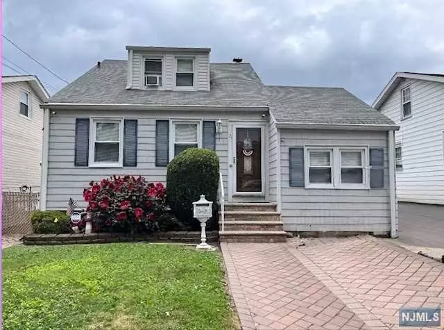 21 Ligham Street, Belleville, NJ 07109