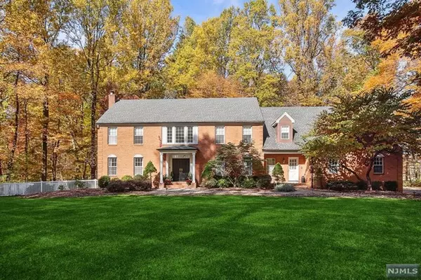 52 Calais Road, Mendham Township, NJ 07945