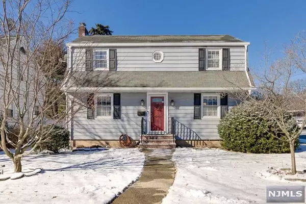 802 Hartwell Street, Teaneck, NJ 07666