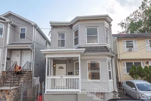 71 Arch Street, Paterson, NJ 07522