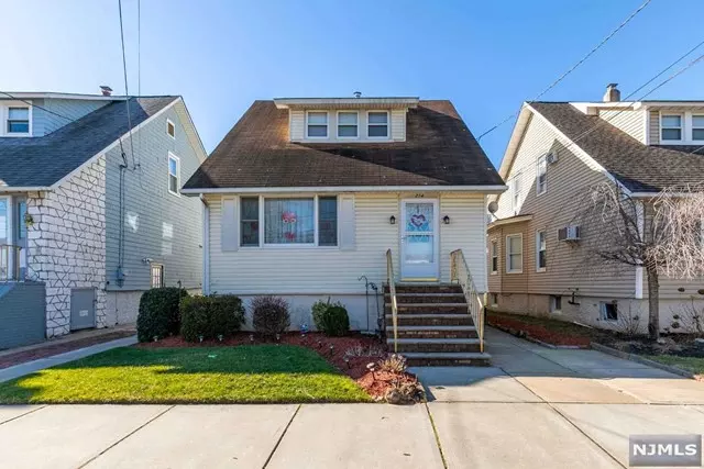 214 Court Avenue, Lyndhurst, NJ 07071