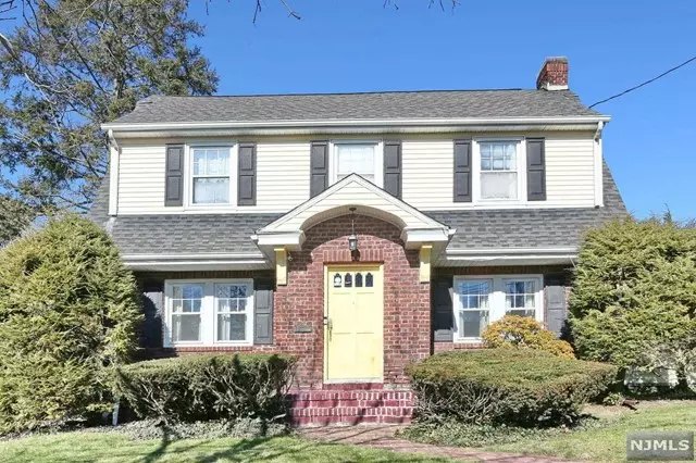 17 Cleveland Street, Bergenfield, NJ 07621