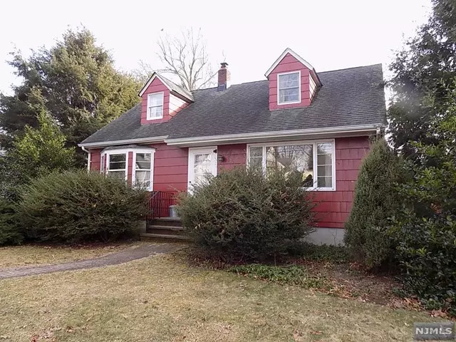 17 Pomona Avenue, Pequannock Township, NJ 07444