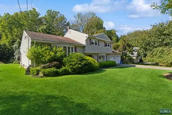 205 Alpine Drive, Closter, NJ 07624