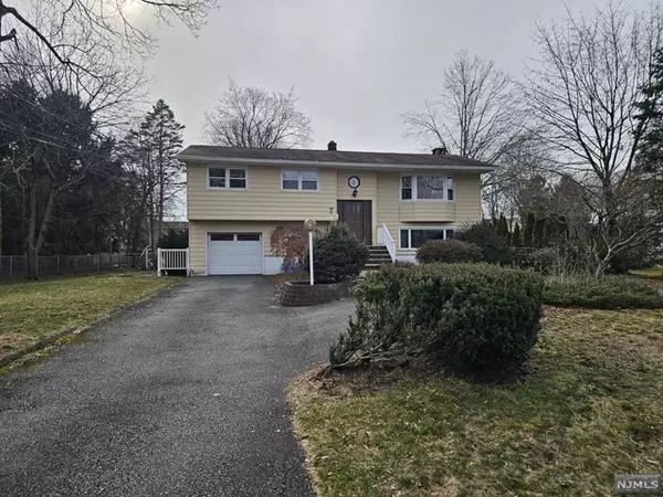 Pequannock Township, NJ 07440,56 Colfax Drive