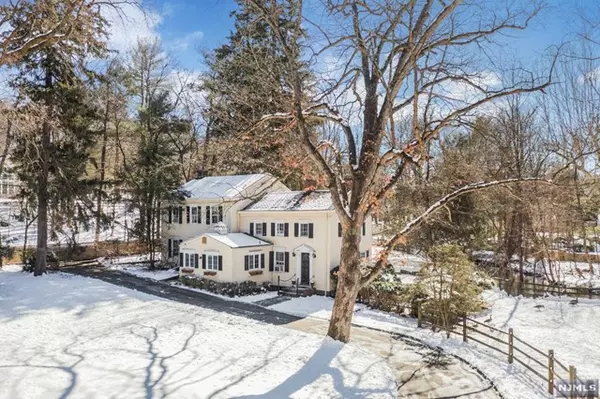 622 East Saddle River Road, Ho-ho-kus, NJ 07423