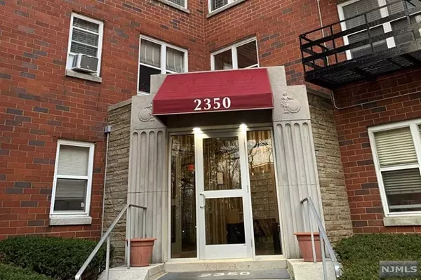 Fort Lee, NJ 07024,2350 Linwood Avenue #5D