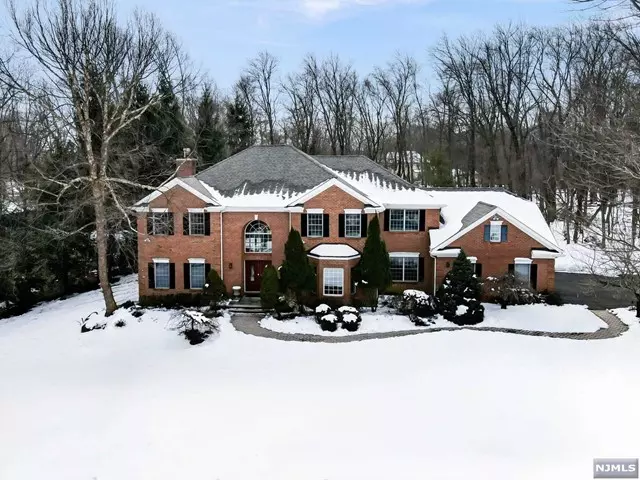 441 Devonshire Drive, Franklin Lakes, NJ 07417