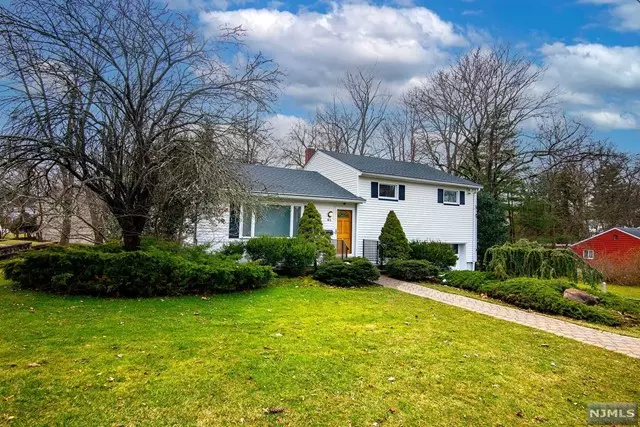 61 Ross Avenue, Demarest, NJ 07627