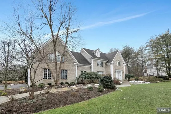 Upper Saddle River, NJ 07458,6 Sunflower Drive