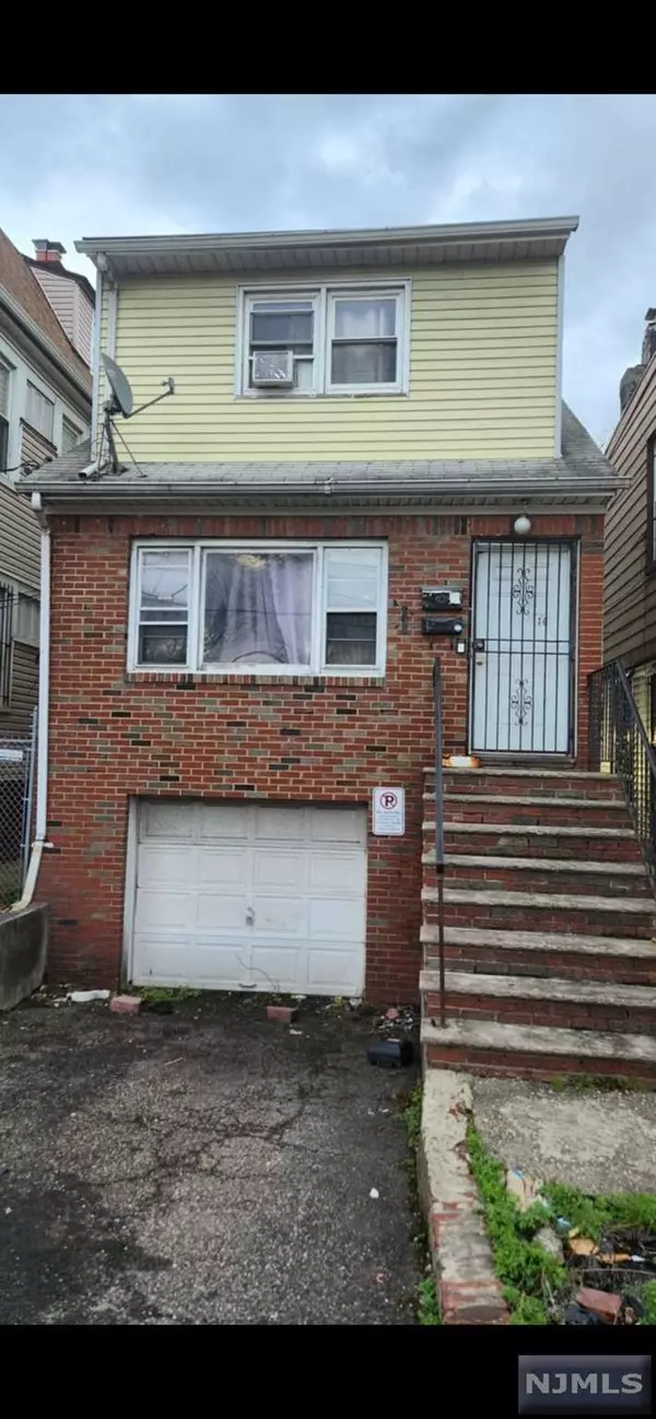 116 Eastern Parkway, Irvington, NJ 07111