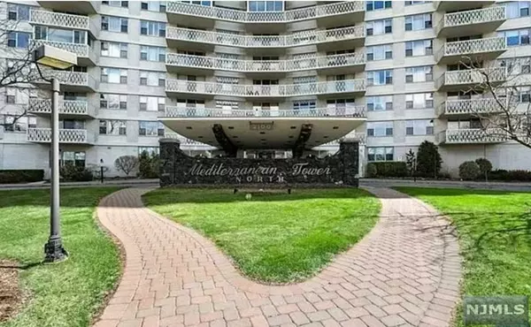 2100 Linwood Avenue #Apt 14-0, Fort Lee, NJ 07024