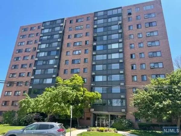 90 Prospect Avenue #6C, Hackensack, NJ 07601