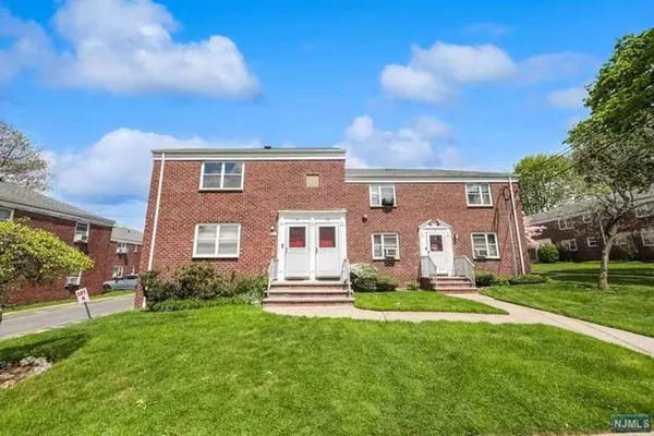 484 Crestwood Avenue #28, Hackensack, NJ 07601