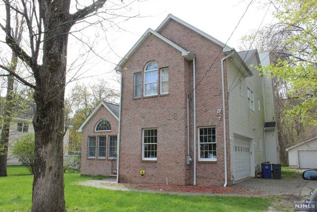 62 East Crescent Avenue, Mahwah, NJ 07430