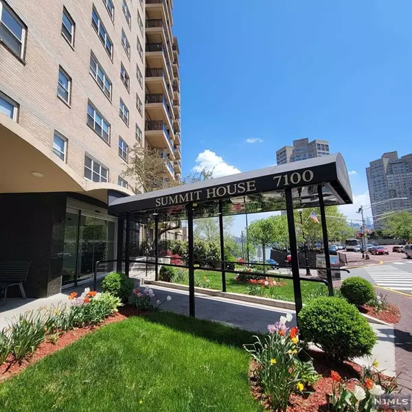 7100 Boulevard East  #11k, Guttenberg, NJ 07093