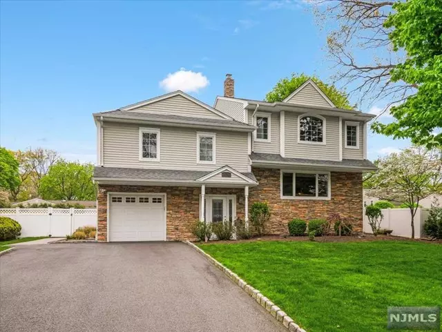 206 Kociemba Drive, River Vale, NJ 07675