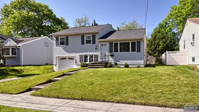 255 Walnut Avenue, Pompton Lakes, NJ 07442