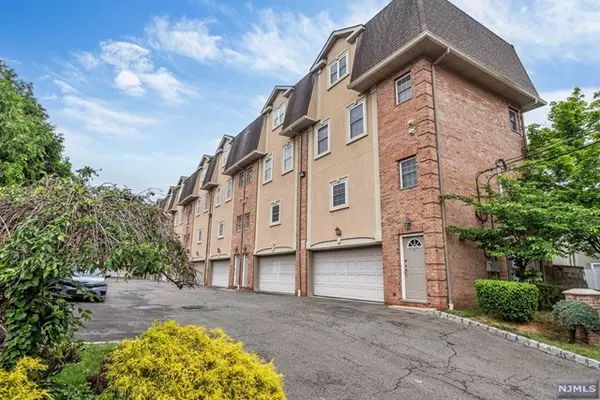 308 Hamilton Place #24, Hackensack, NJ 07601