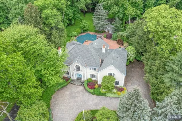 Wyckoff, NJ 07481,443 Hartung Drive