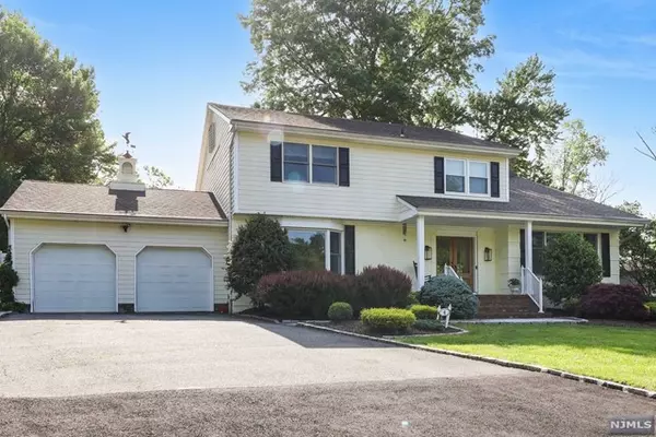 4 Woodbine Road,  Florham Park Borough,  NJ 07932