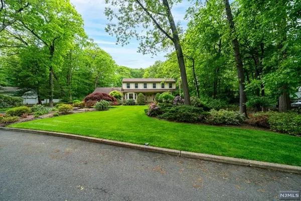 Franklin Lakes, NJ 07417,552 Haddon Place