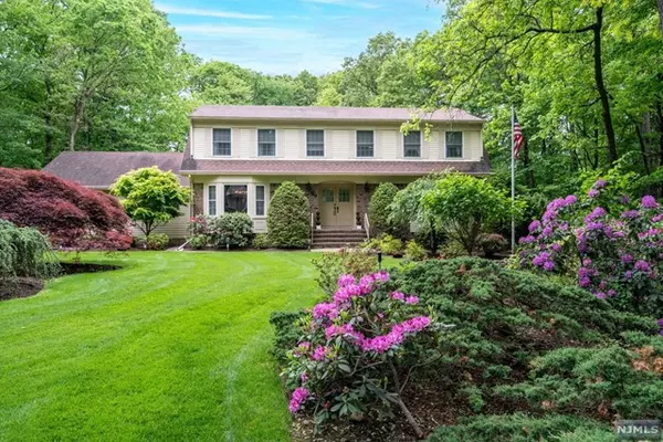 Franklin Lakes, NJ 07417,552 Haddon Place