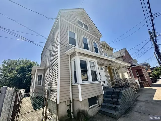 433 Central Avenue, Harrison, NJ 07029