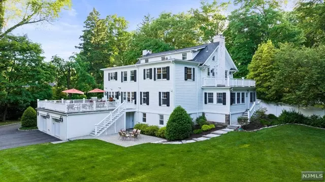 68 Knickerbocker Road, Tenafly, NJ 07670