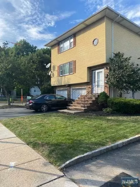 375 Broad Street, Carlstadt, NJ 07072