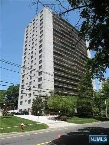 277 Prospect Avenue #4H, Hackensack, NJ 07601