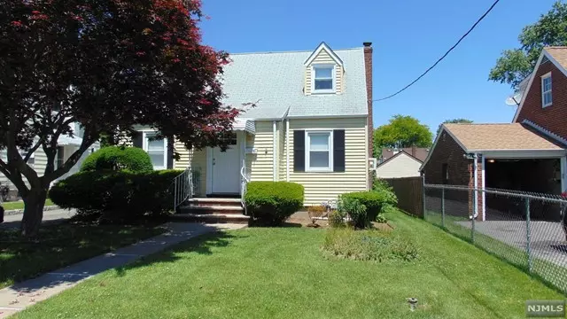 30 Roosevelt Avenue, Clifton, NJ 07011