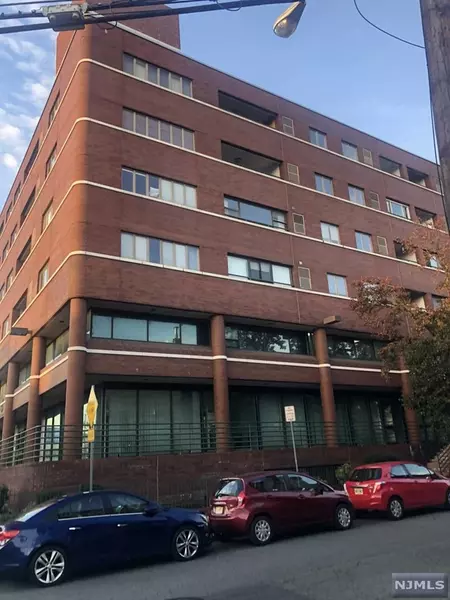 41-51 Wilson Avenue #B6, Newark, NJ 07105