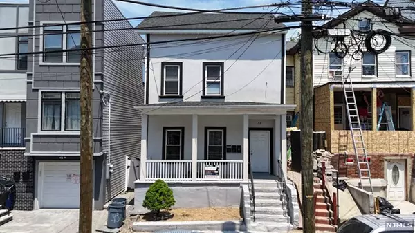 37 12th Avenue #3, Paterson, NJ 07501