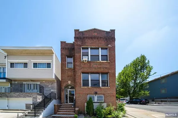 156 Nelson Avenue, Jersey City, NJ 07307