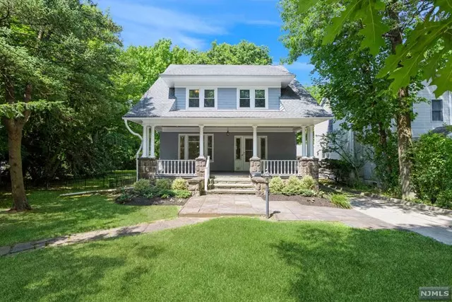 387 Knickerbocker Road, Tenafly, NJ 07670