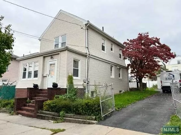 319 Devon Street, Kearny, NJ 07032