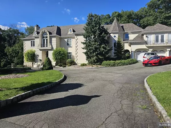 28 Buckingham Drive, Alpine, NJ 07620