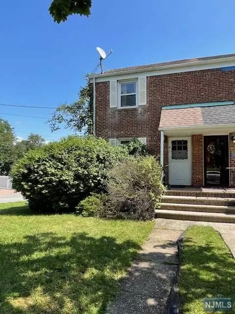 Teaneck, NJ 07666,611 Linden Avenue