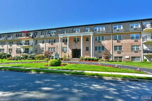 Westwood, NJ 07675,540 Fairview Avenue #204