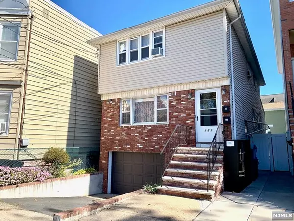 212 6th Street #2, Harrison, NJ 07029